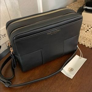 New Tory Burch 🖤 black T. double zipper